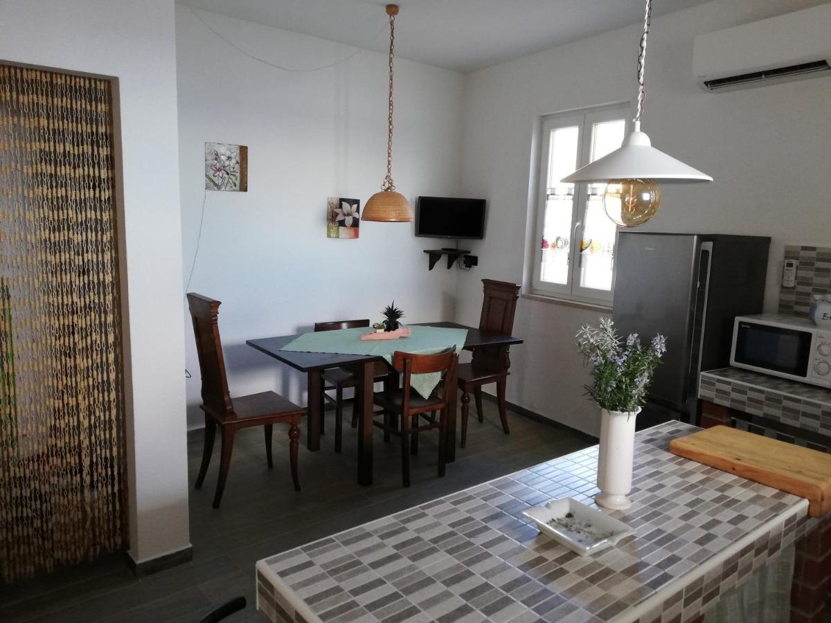 Villa Frane 101 Beli Bagian luar foto